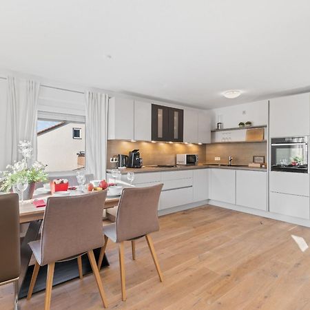 Goldcream Suites - Modern - Netflix - Free Parking Günzburg Esterno foto