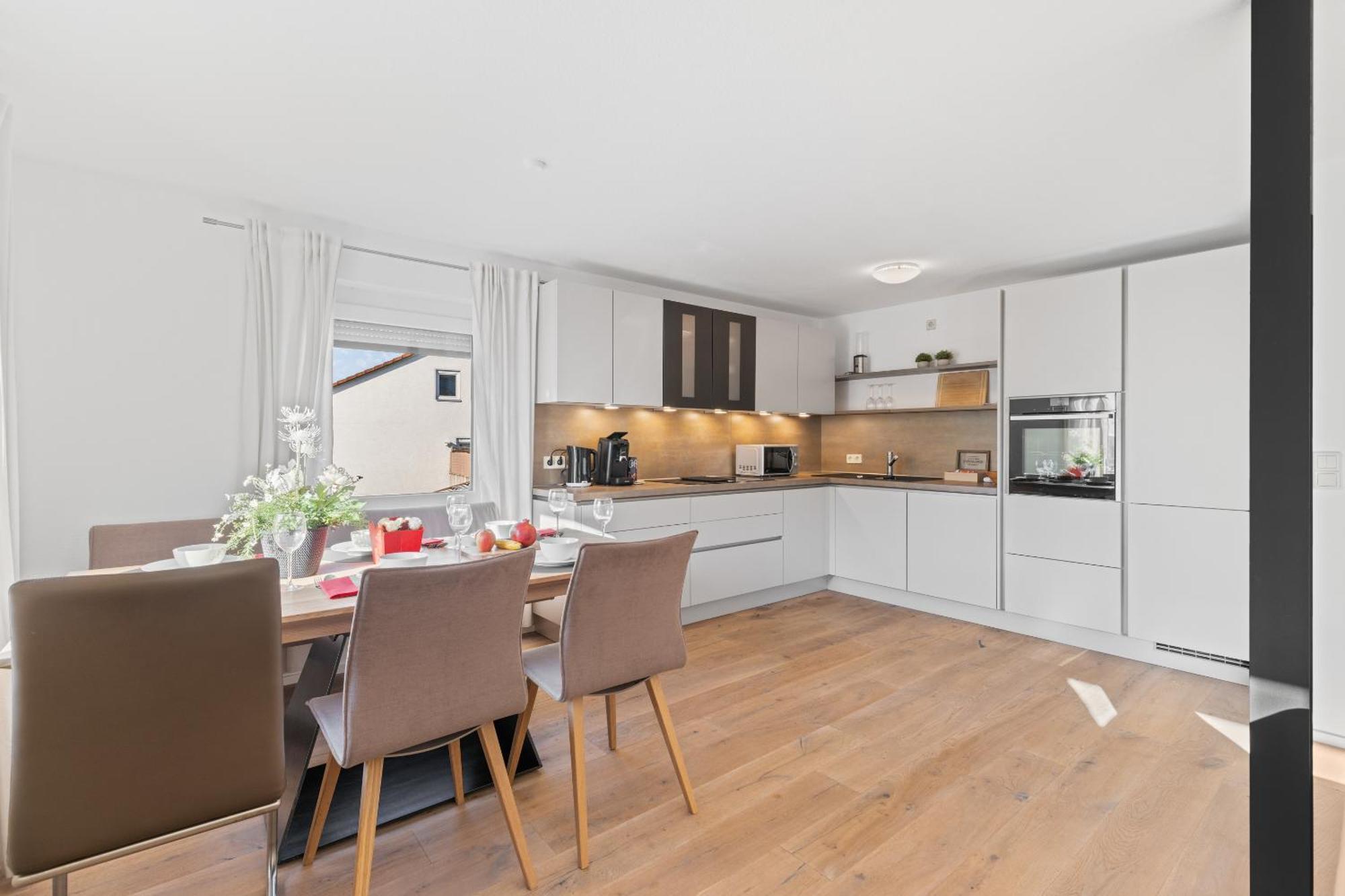 Goldcream Suites - Modern - Netflix - Free Parking Günzburg Esterno foto