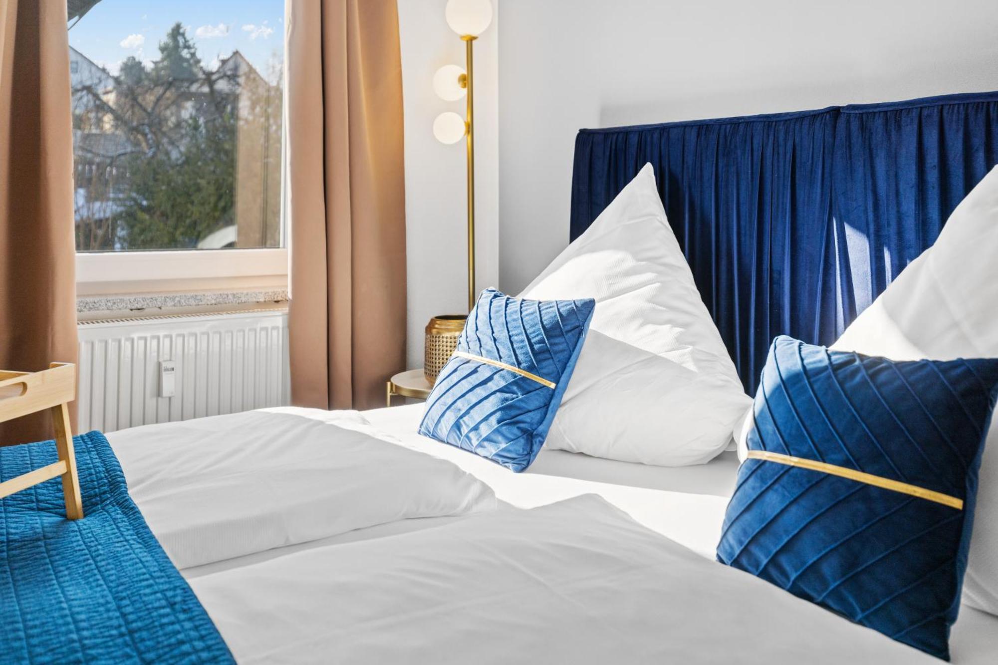 Goldcream Suites - Modern - Netflix - Free Parking Günzburg Esterno foto