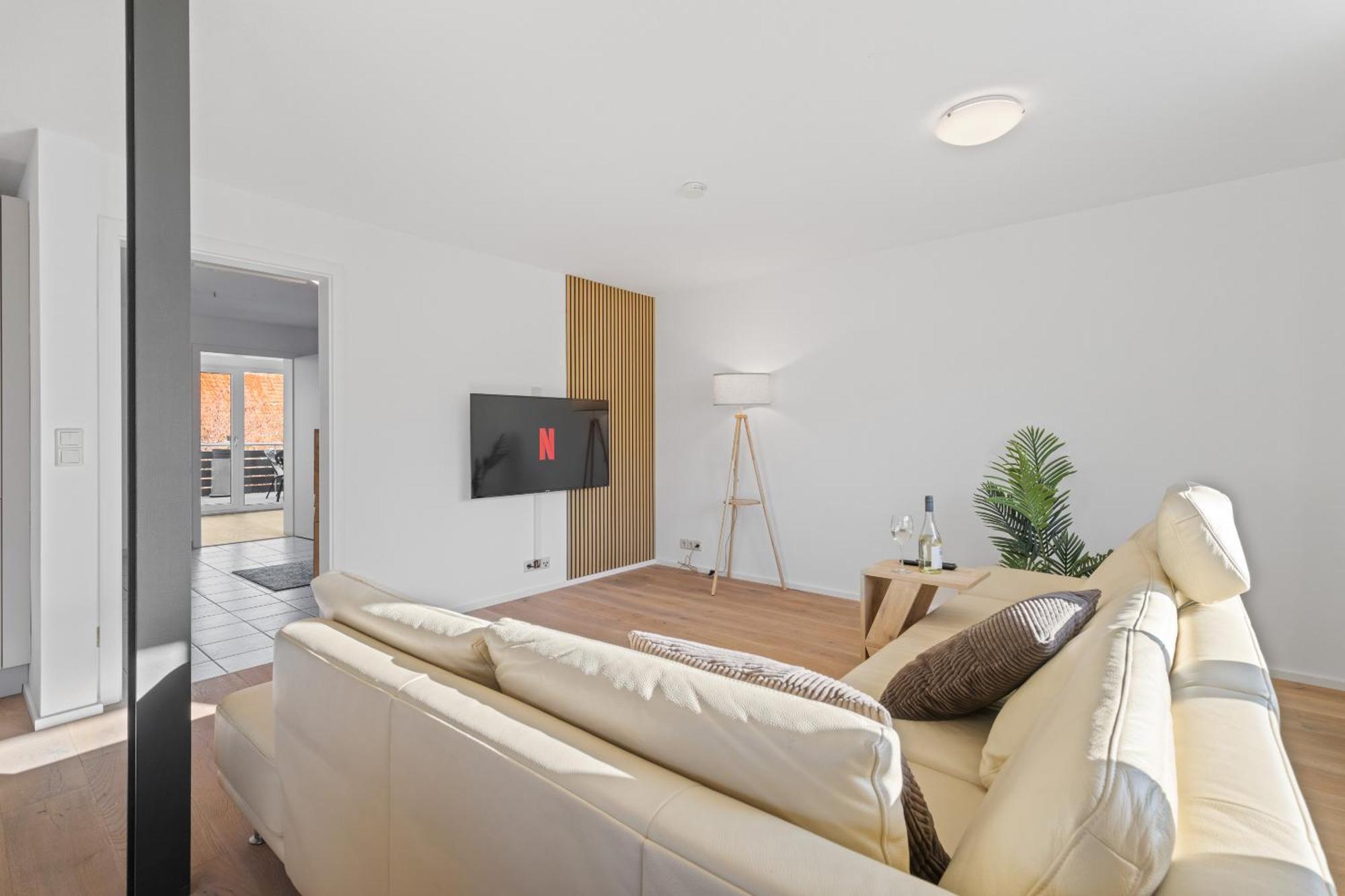 Goldcream Suites - Modern - Netflix - Free Parking Günzburg Esterno foto