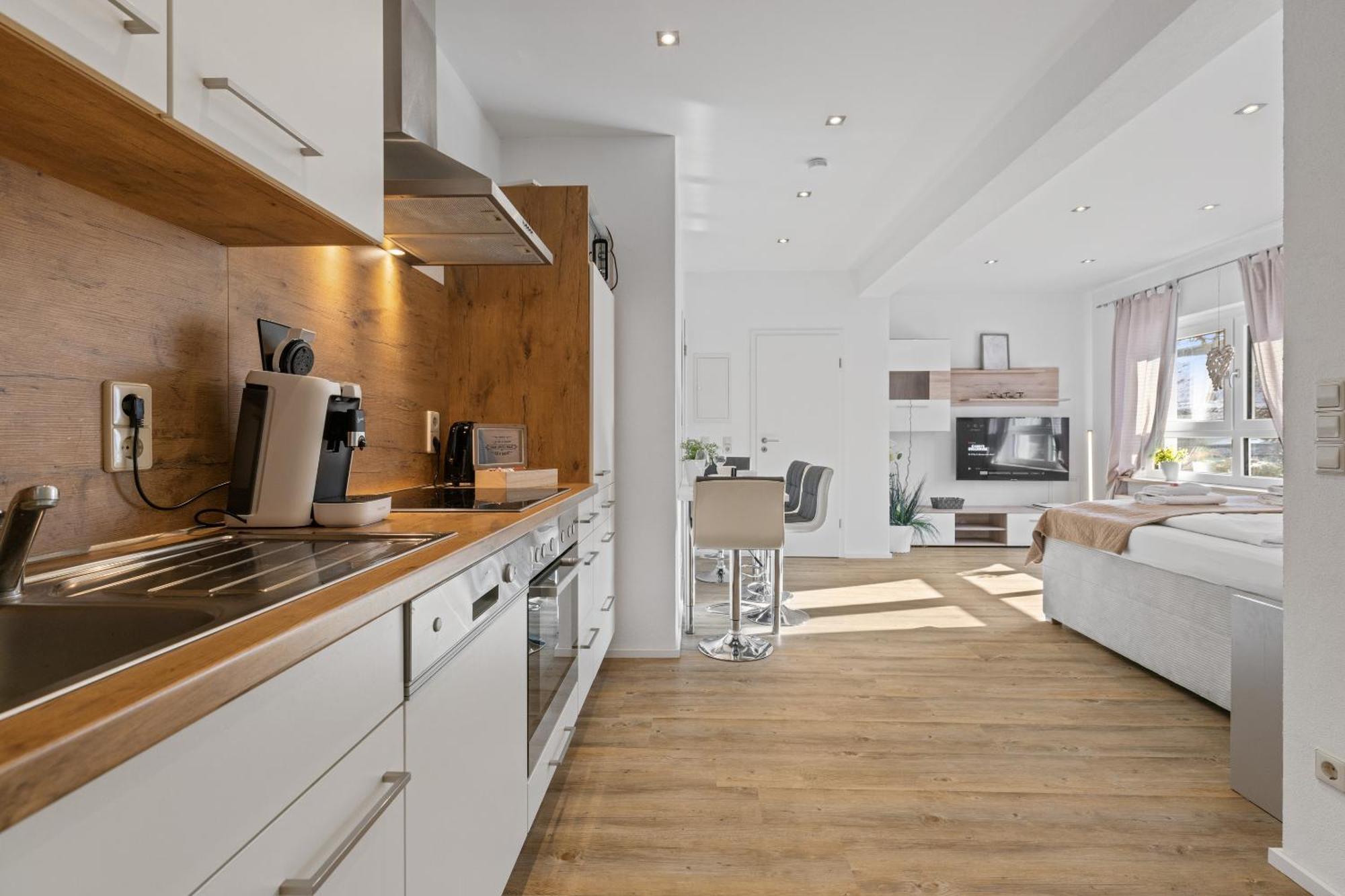 Goldcream Suites - Modern - Netflix - Free Parking Günzburg Esterno foto